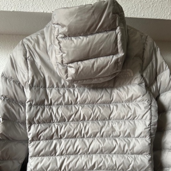 The North Face Silver Aconcagua Hooded Jacket - Picture 3 of 11